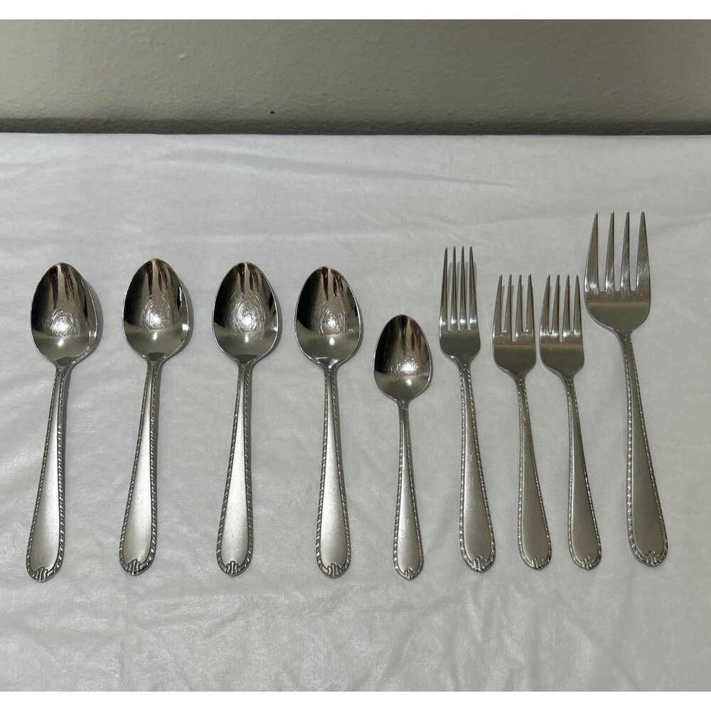 Lot of 9 Hampton Silversmiths 709 Korea 18/10 Stainless Flatware Serv Ware